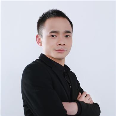 項目經理：何光耀