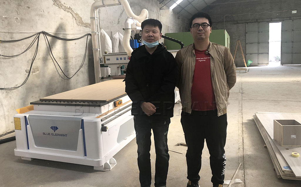 山西運城XX家具廠訂購板式家具生產(chǎn)線